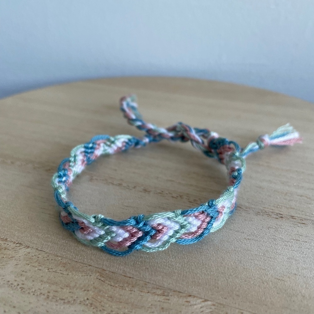10/$25 Saoirse Woven Bracelet